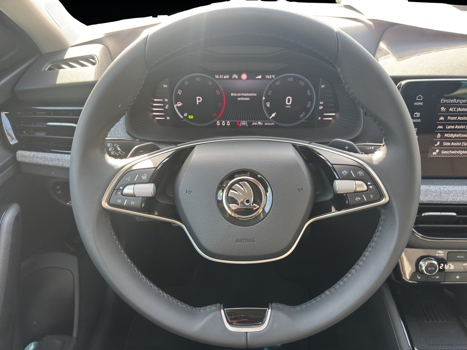 Fahrzeugabbildung SKODA Scala Drive 1,0 TSI 85 kW DSG