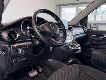 Mercedes V 250 - 12