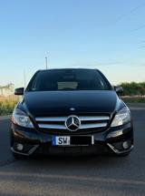 Mercedes-Benz B 180 - Sport-Paket/ SHZ/ LED - Mercedes-Benz B 180 von privat