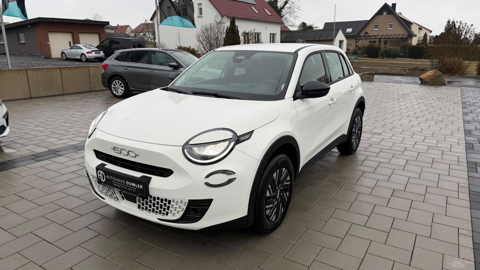 Fiat 600 Hybrid POP 1.2 81kW/110PS DCT