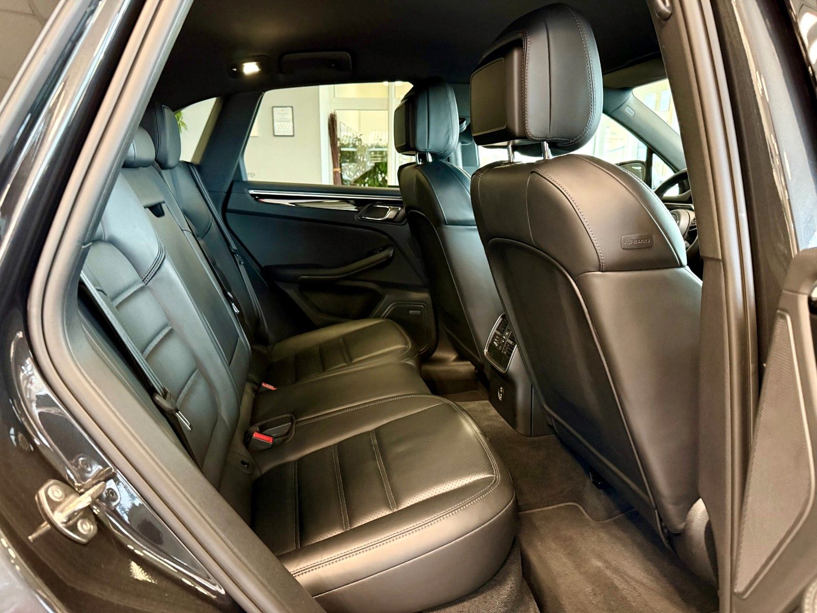 Fahrzeugabbildung Porsche Macan S Keyless/BOSE/360View/SportChrono