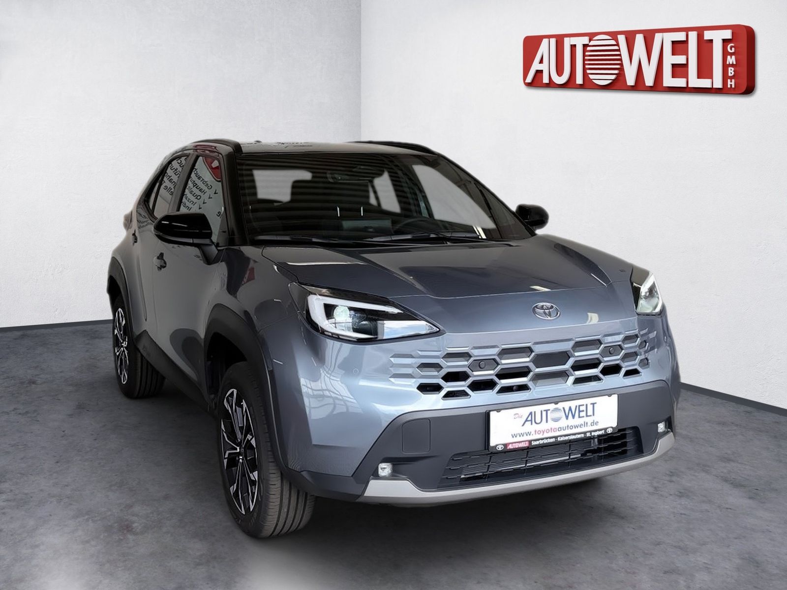 Fahrzeugabbildung Toyota Yaris Cross Teamplayer 1.5-l-Hybrid EPH,