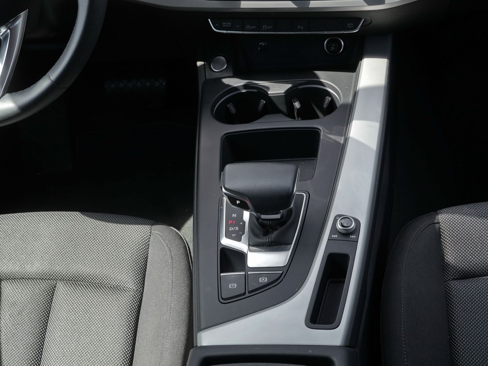 Audi A4 - Bild 7