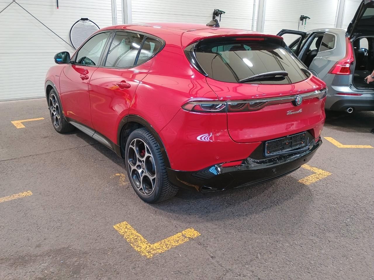 Fahrzeugabbildung Alfa Romeo Tonale 1.5 VGT VELOCE MY24 NAVI/LED/SPORT/LEDER