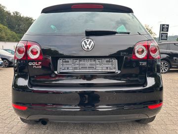 Volkswagen Golf - 6