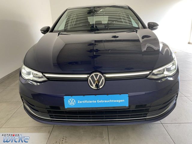 Golf VIII 1.5 eTSI DSG Active NAVI KLIMA LED SHZ