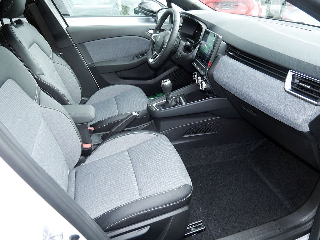 Fahrzeugabbildung Renault Clio Techno TCe 90