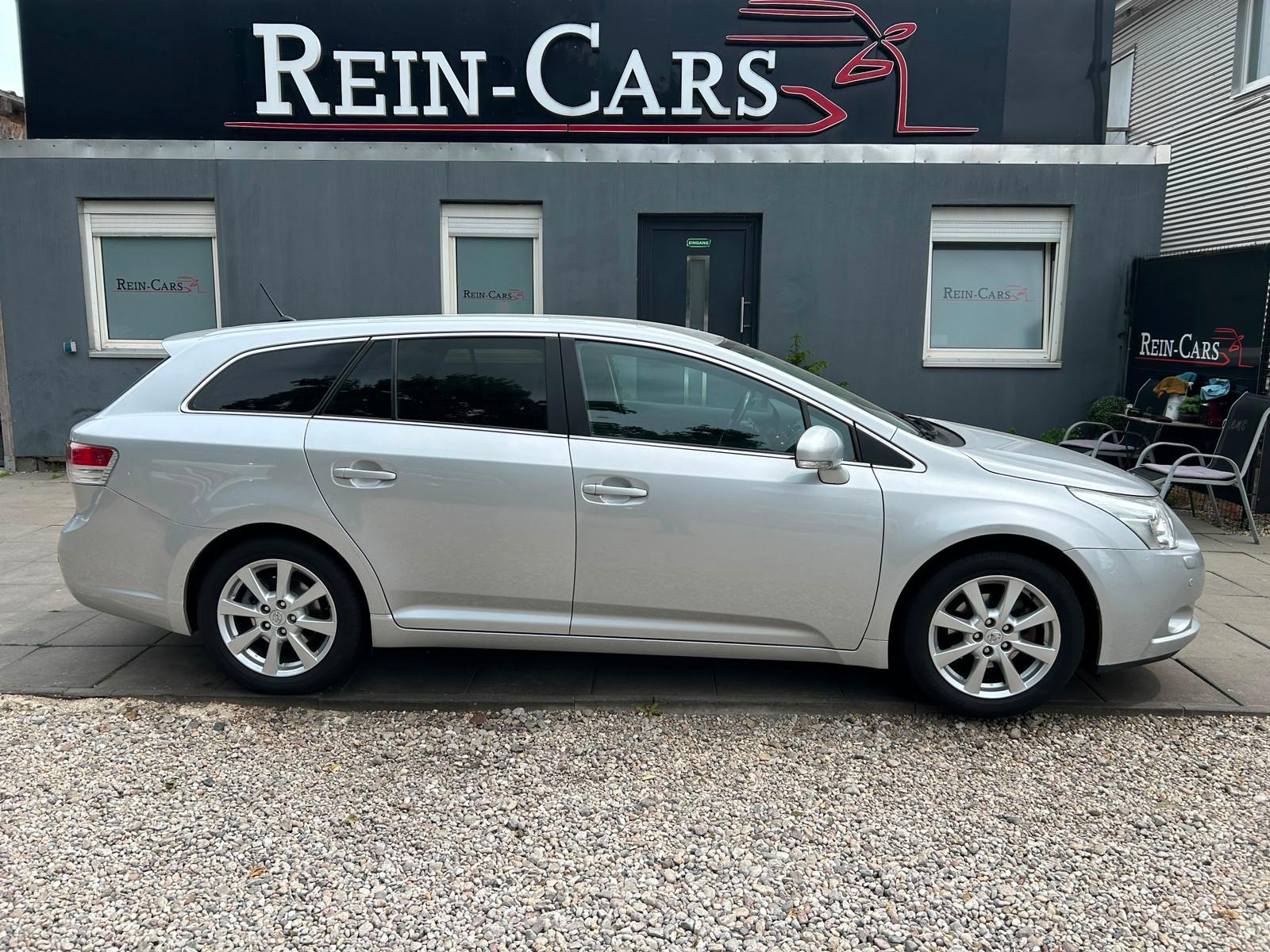 Toyota Avensis 1.8 Executive/II.HD/AUT./TMP/AHK/KAM/SHZ