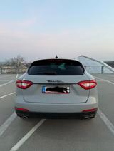 Maserati Levante Diesel V6 Shark Grau /Checkheft gepflegt - Maserati Levante von privat
