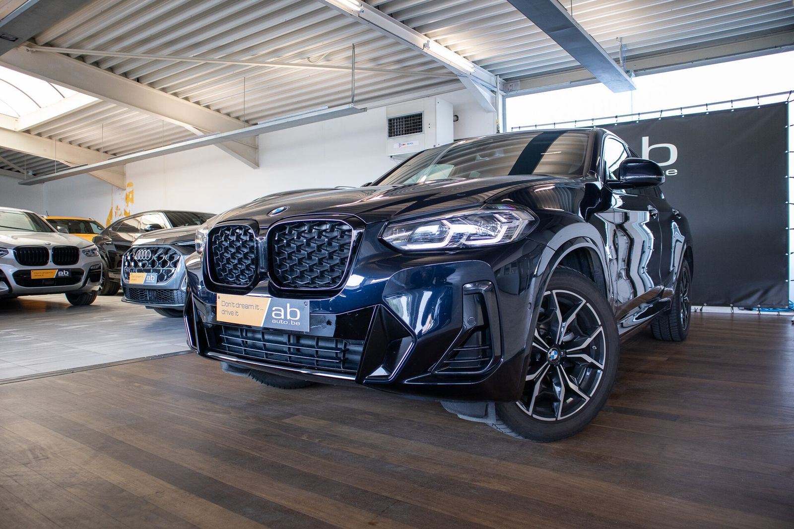 BMW X4 2.0l , M-SPORT, COUPE, CAMERA, HIFI, DAB, LED