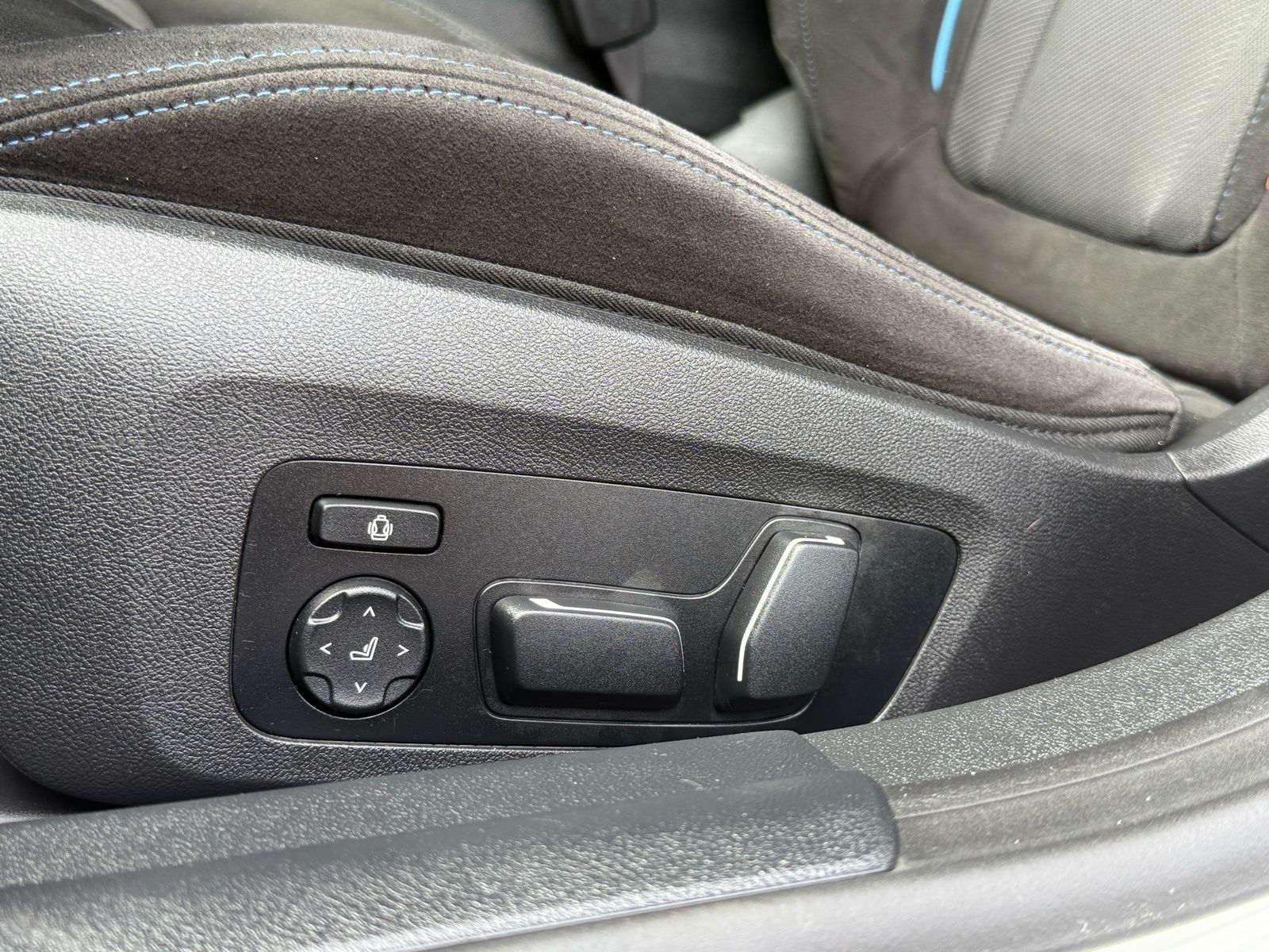 BMW i4 - Bild 16