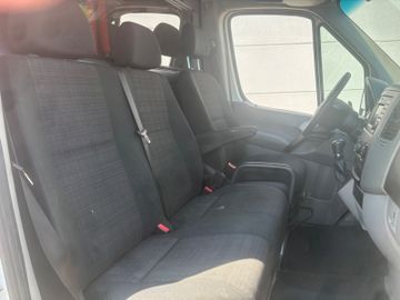 Fahrzeugabbildung Mercedes-Benz Sprinter II Kasten 316 CDI Aut. AHK Klima