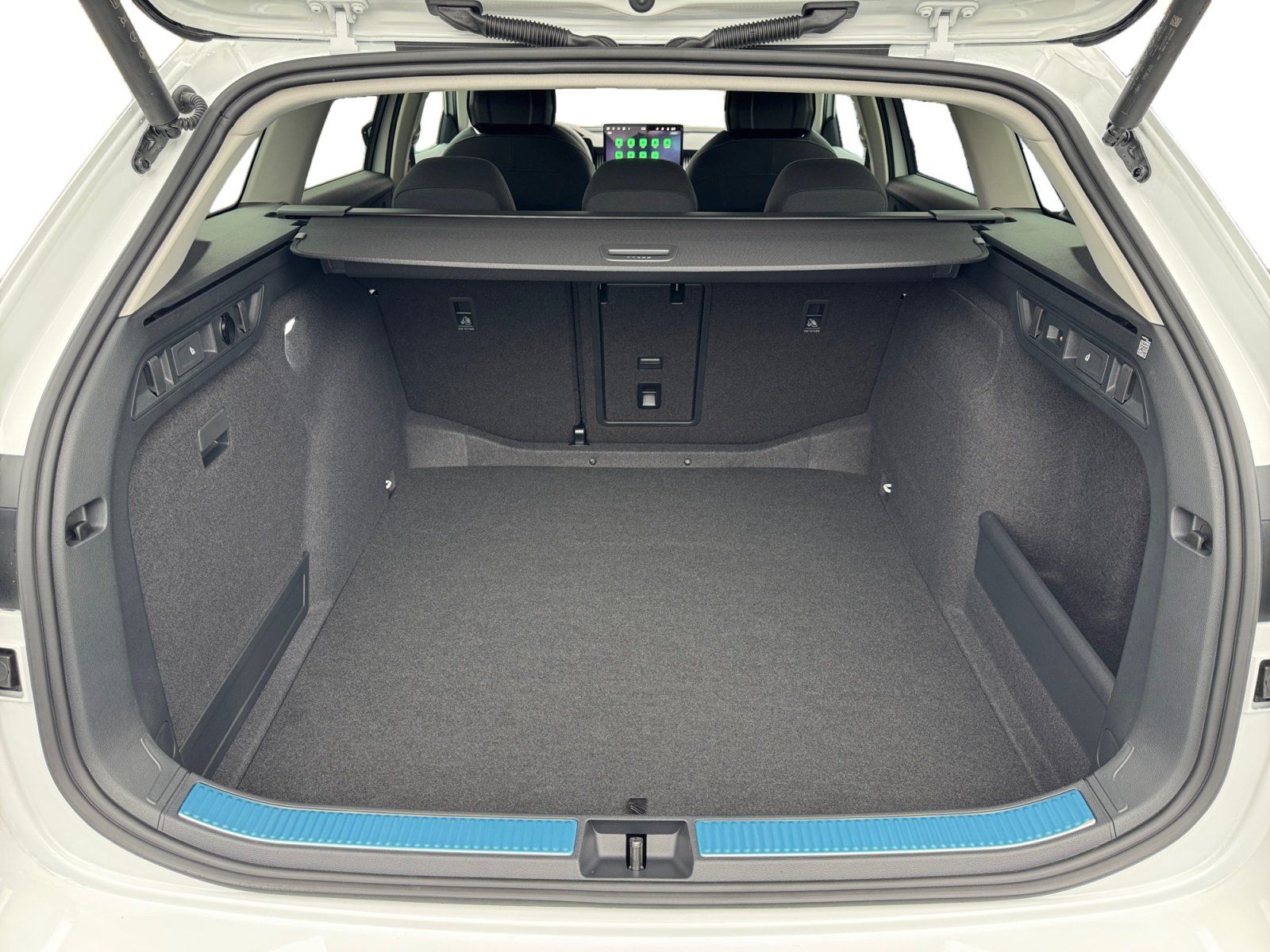 Skoda Superb - Bild 7