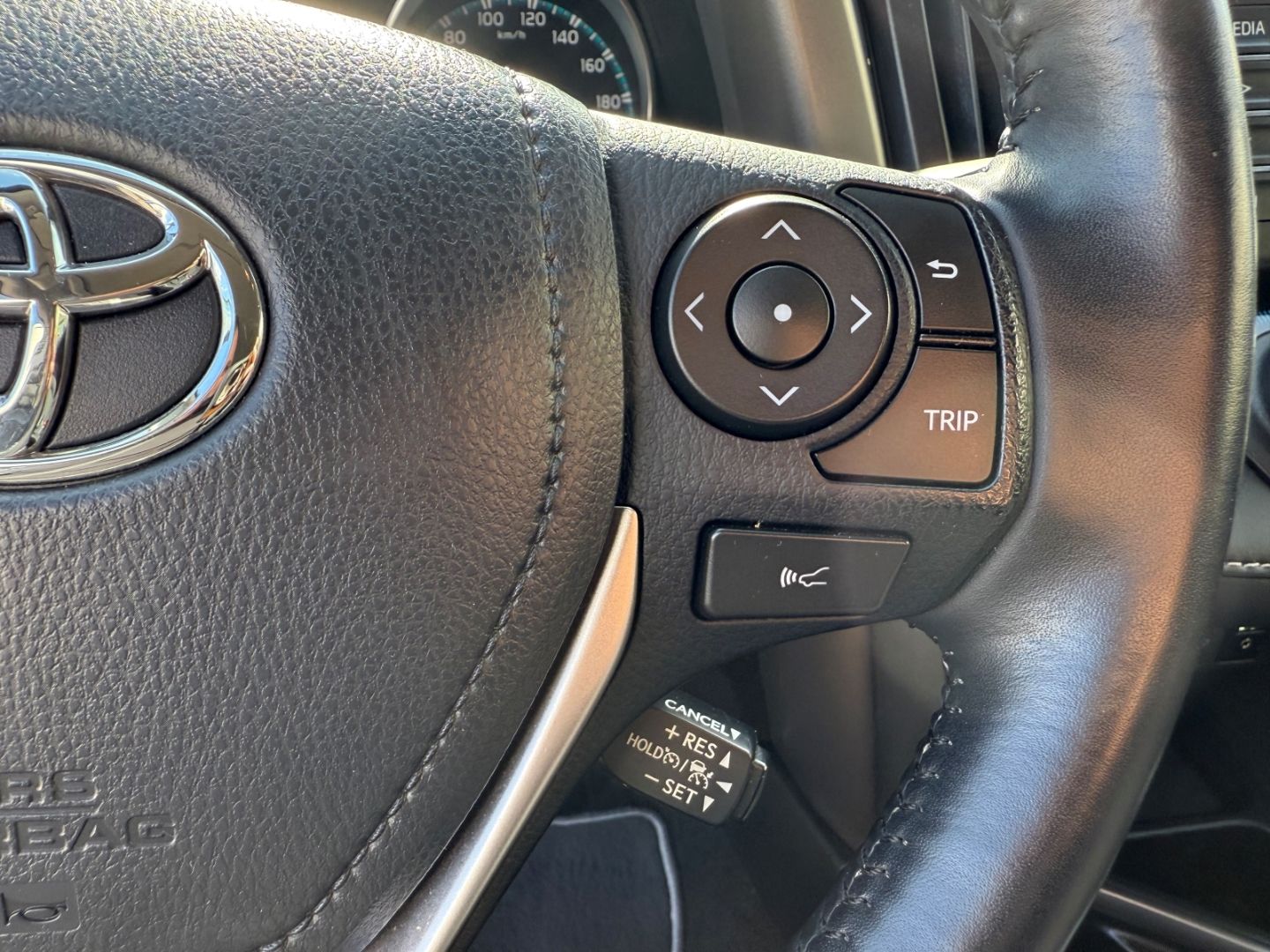 TOYOTA RAV 4 Hybrid Edition-S+ 2.5 VVT-i Navi Alu SHZ R - Image 17