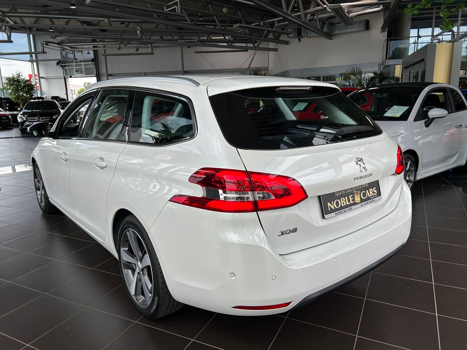 Fahrzeugabbildung Peugeot 308 SW Allure KLIMA LED NAVI  ALU