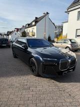 BMW 740d xDrive Carbonschwarz - BMW 740 in Köln