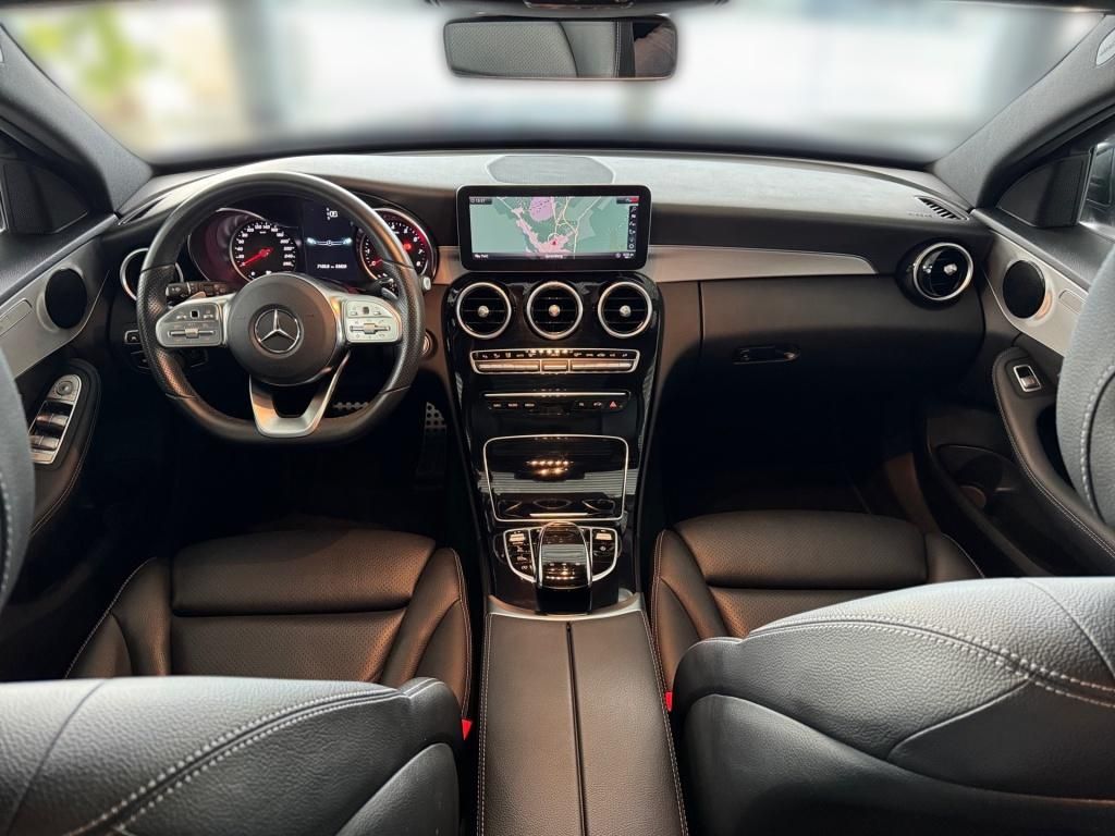 Fahrzeugabbildung Mercedes-Benz C 200 T 4M AMG Pano KAM Totwi. LED Ambie. SHZ