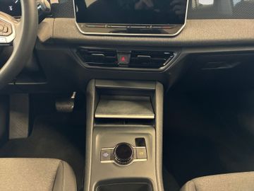 Volkswagen Tiguan - 12