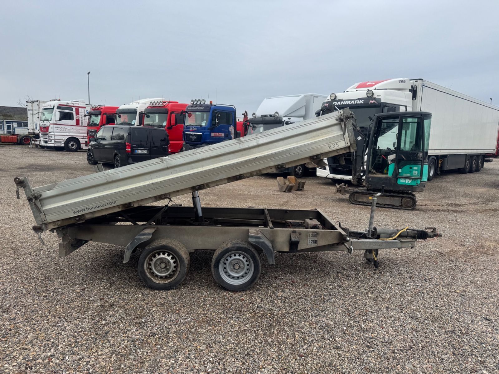 Fahrzeugabbildung Humbaur HTK 3500