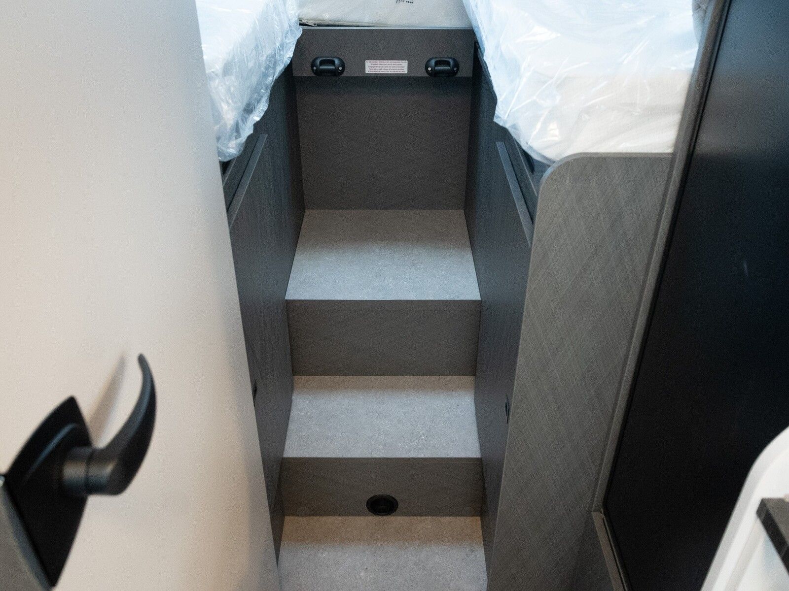 Fahrzeugabbildung Etrusco V Ford 6.8 SCF Complete Selection! Dieselheizung