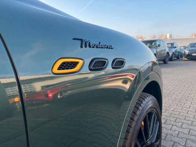 Fahrzeugabbildung Maserati Levante 3.0 V6 Modena Facelift Sonderlack