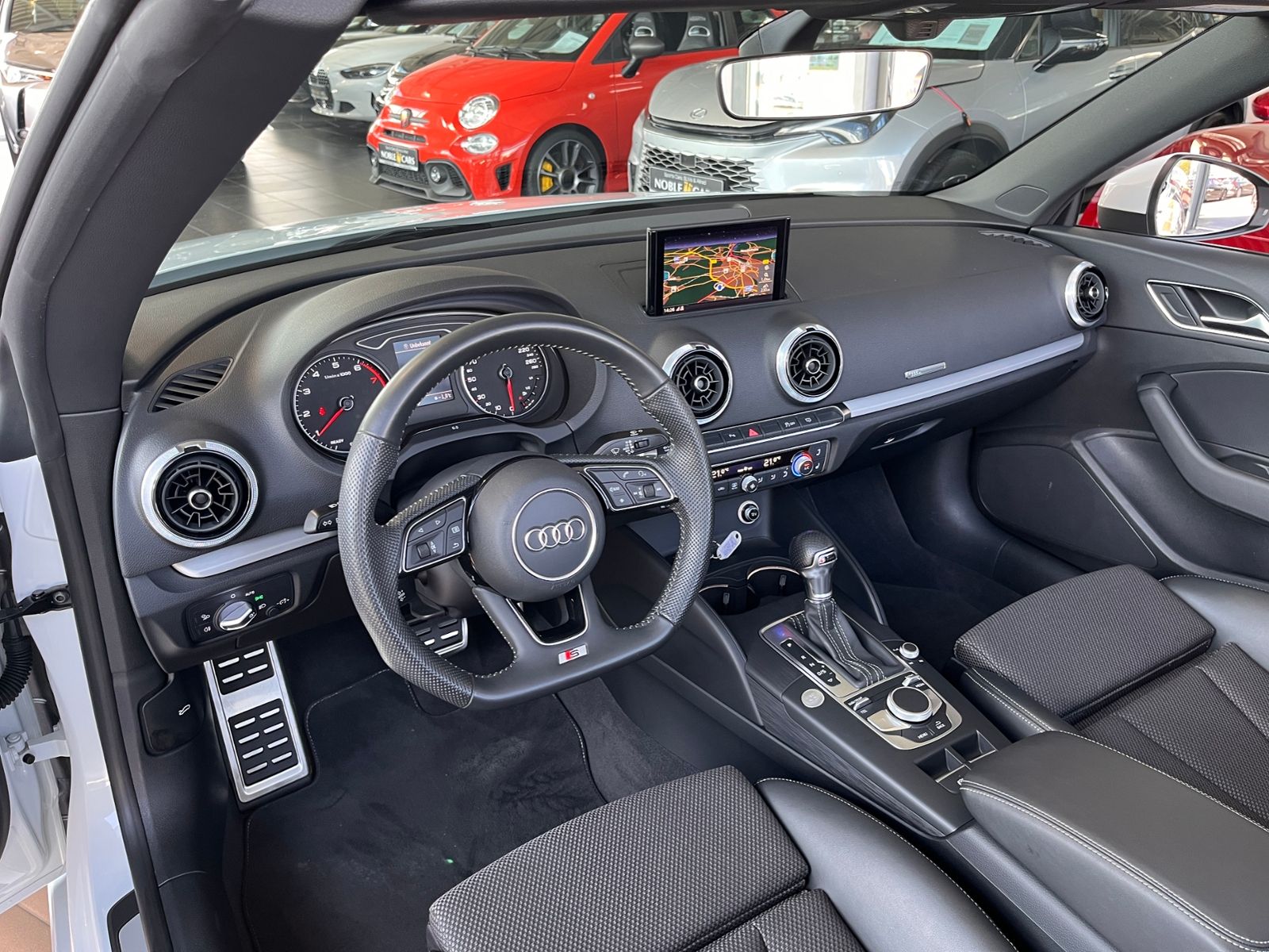 Fahrzeugabbildung Audi A3 Cabriolet 35 TFSI S line sport LED NAV PDC