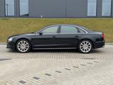 Audi S8 Langversion - Audi A8: Langversion