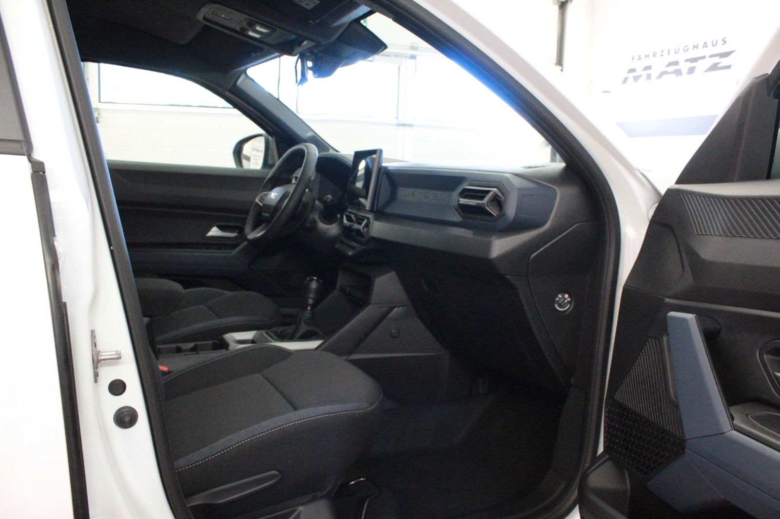 Fahrzeugabbildung Dacia Duster mild hybrid 130 Journey *Winterpaket*