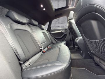 Audi Q3 2.0TDI quattro S-Line*PANO*LED*NAVI*KAMERA