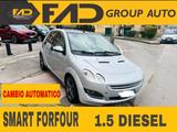 Smart SMART FORFOUR CAMBIO AUTOMATICO DIESEL 50 KW - Smart ForFour mit Diesel-Antrieb: Automatik