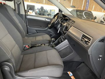 MYAUTOCENTER – Gebraucht- und Jahreswagen mit Werkstattservice in Pfaffenhofen Volkswagen Touran Comfortline BMTStart-Stopp *7-Sitzer*TÜV