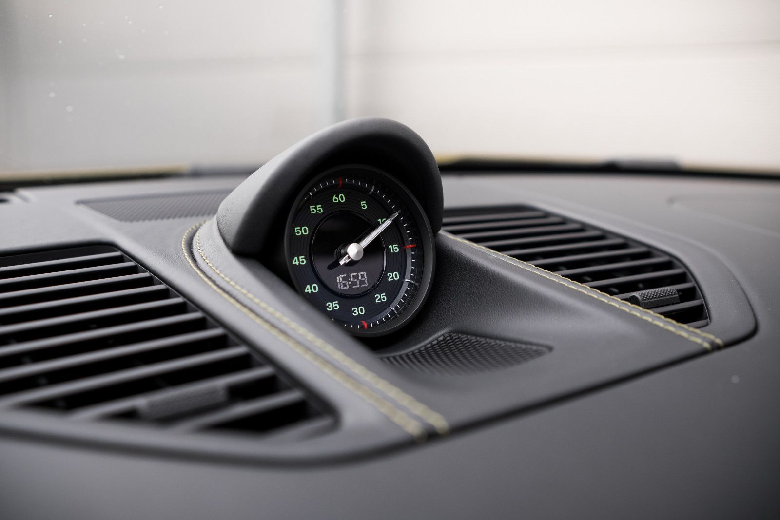 Fahrzeugabbildung Porsche 911 Spirit 70-PCCB-PDCC-Inno-Burm.-Lift-LP 271TE