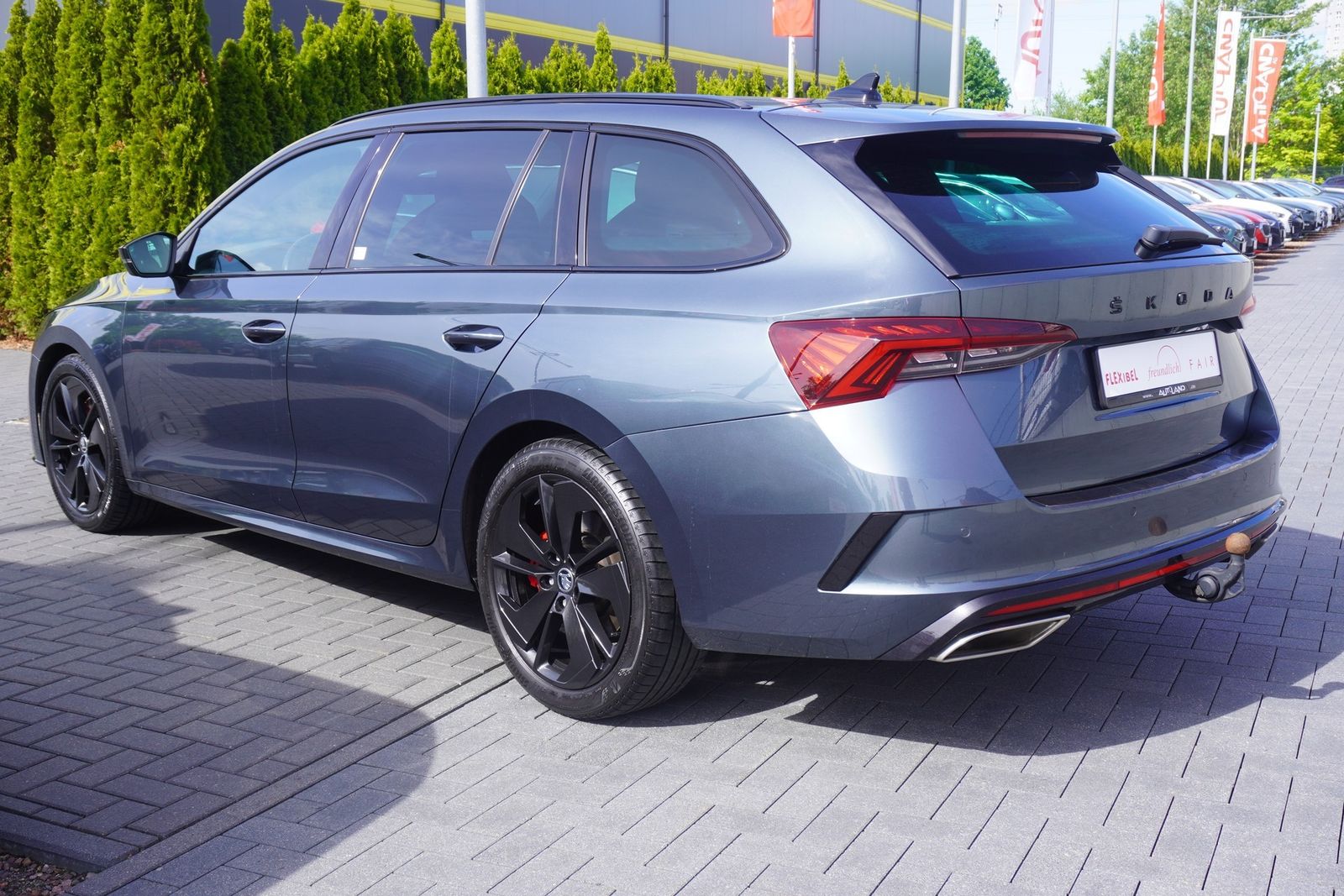 Skoda Octavia Combi Sportline iV DSG LED SmartLink AHK imagem 3