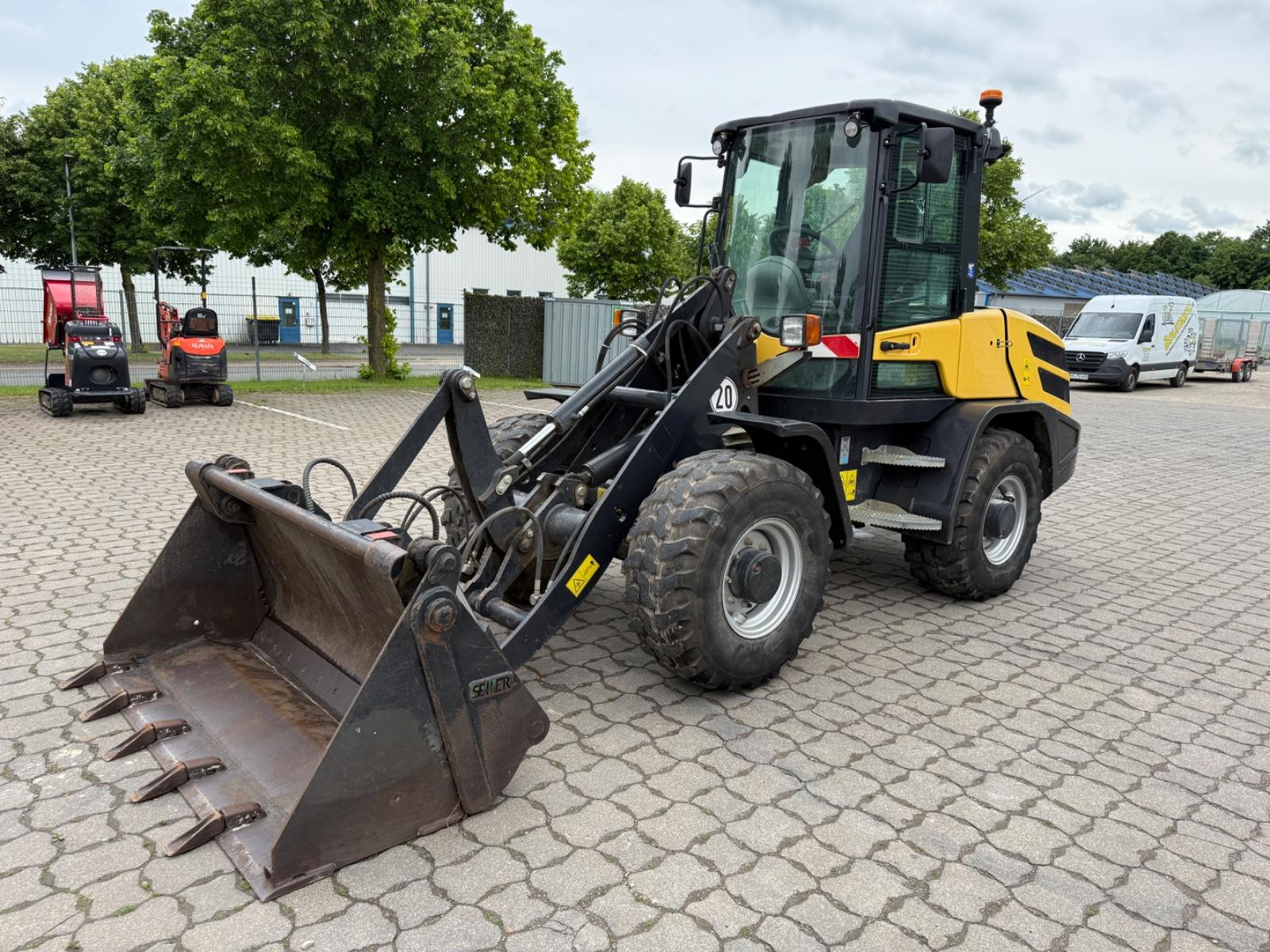 Yanmar V 80, Bj 21, 1735 BH, 4in1 Schaufel, Gabel