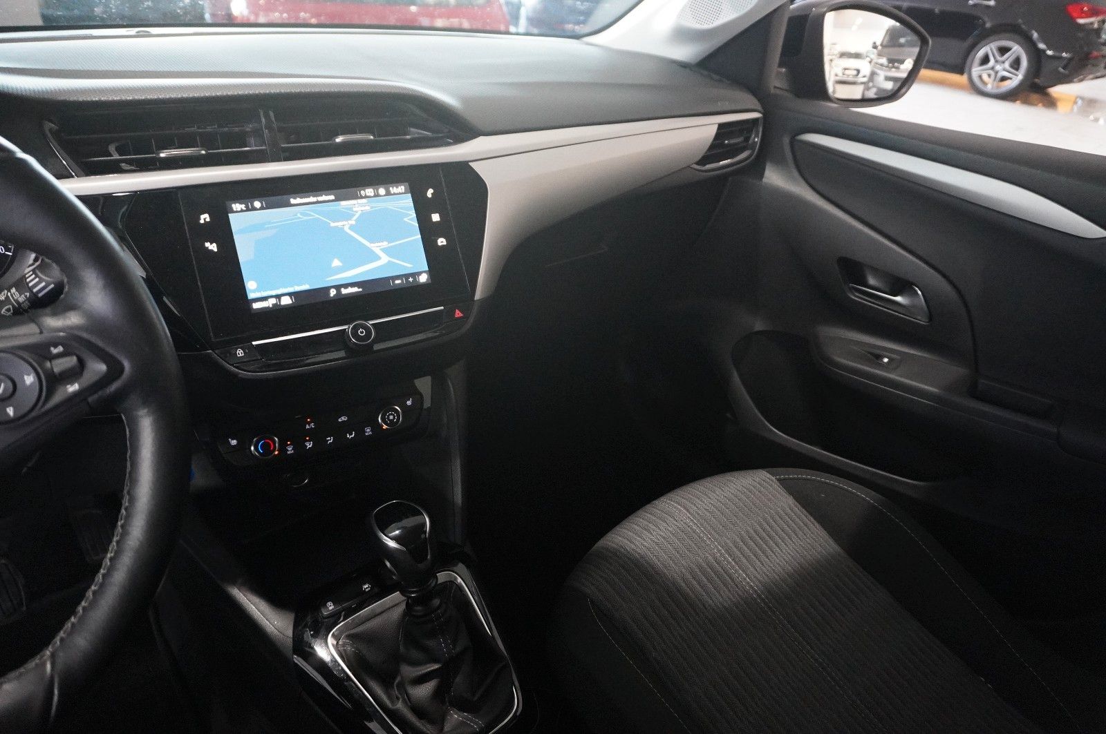 Fahrzeugabbildung Opel Corsa F 1.2 EDITION NAVI/SHZ/SPORT/PDC/TEMP./DAB