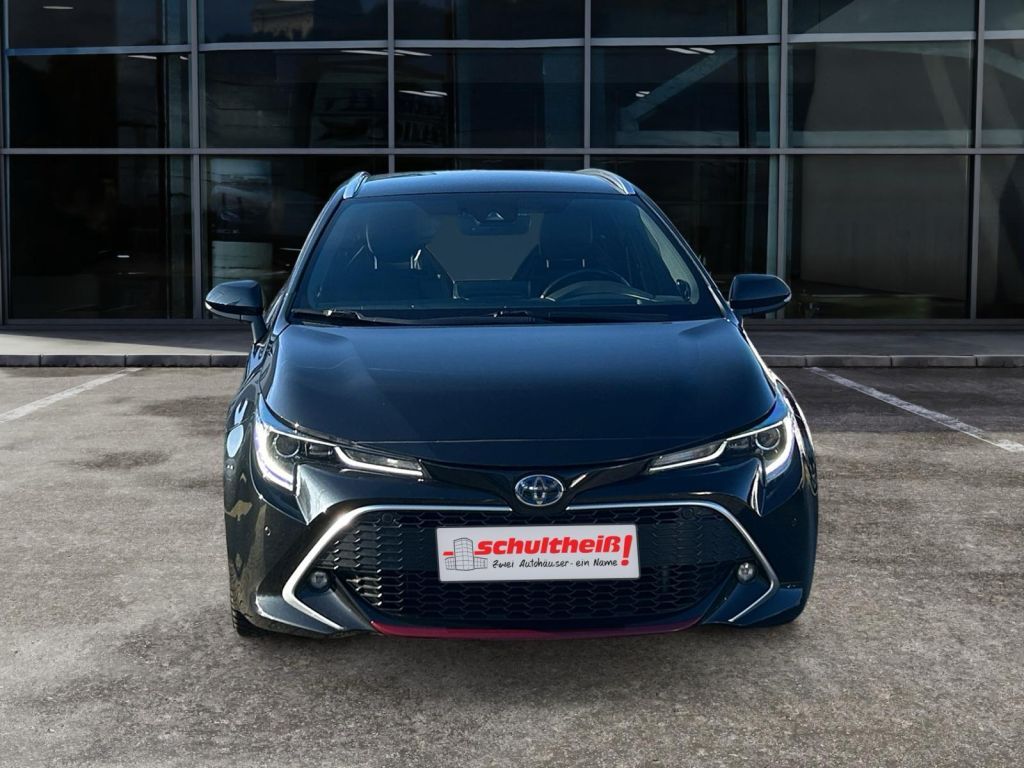 Fahrzeugabbildung Toyota Corolla 2.0 Hybrid Touring Sports Lounge