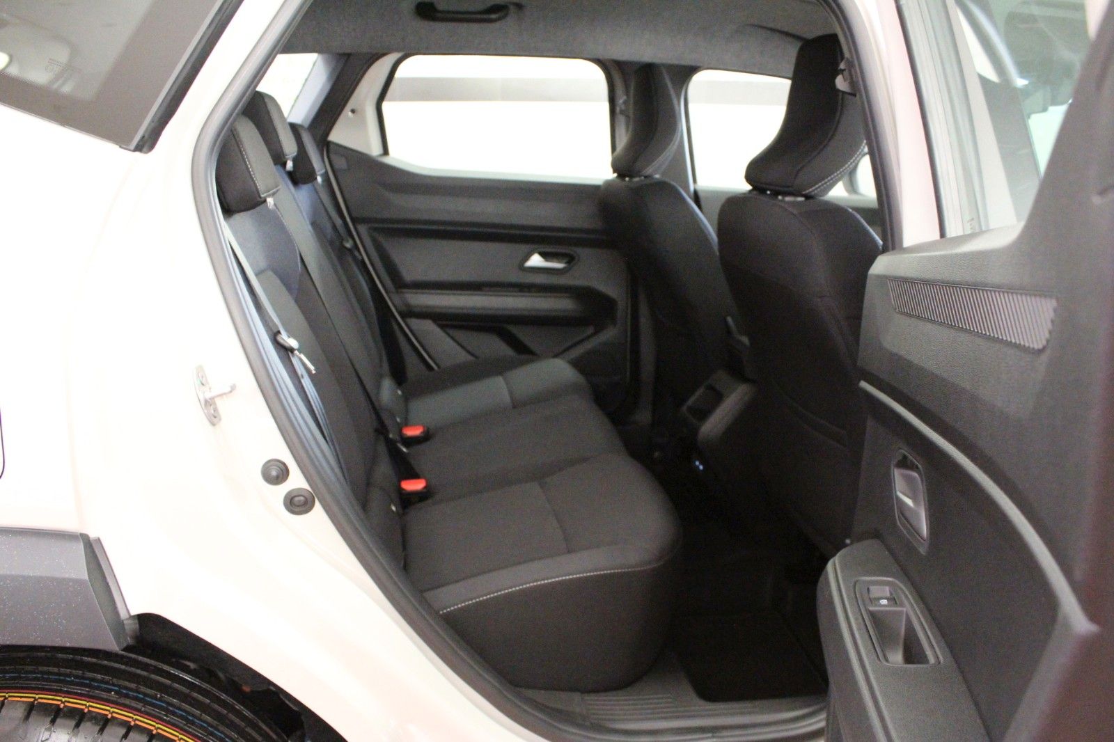 Fahrzeugabbildung Dacia Duster mild hybrid 140 Expression*Winterp.*MY 26