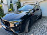 Maserati Levante Benzin 3.8 V8 390kW GTS Q4 NP 155000.- - Maserati Levante von privat