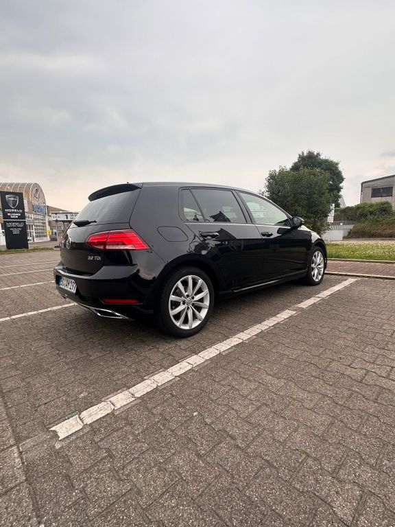 Image of Volkswagen Golf