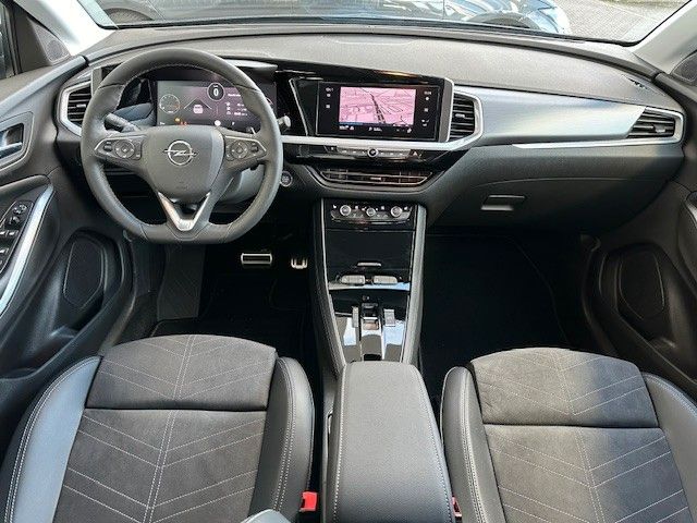 Fahrzeugabbildung Opel Grandland Elegance 1.2l 130PS Automatik/Kamera!