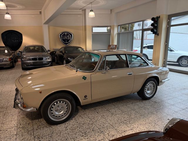 Alfa Romeo GTV 2000 Veloce°131 PS°H-ZULASSUNG°Top Zustand°