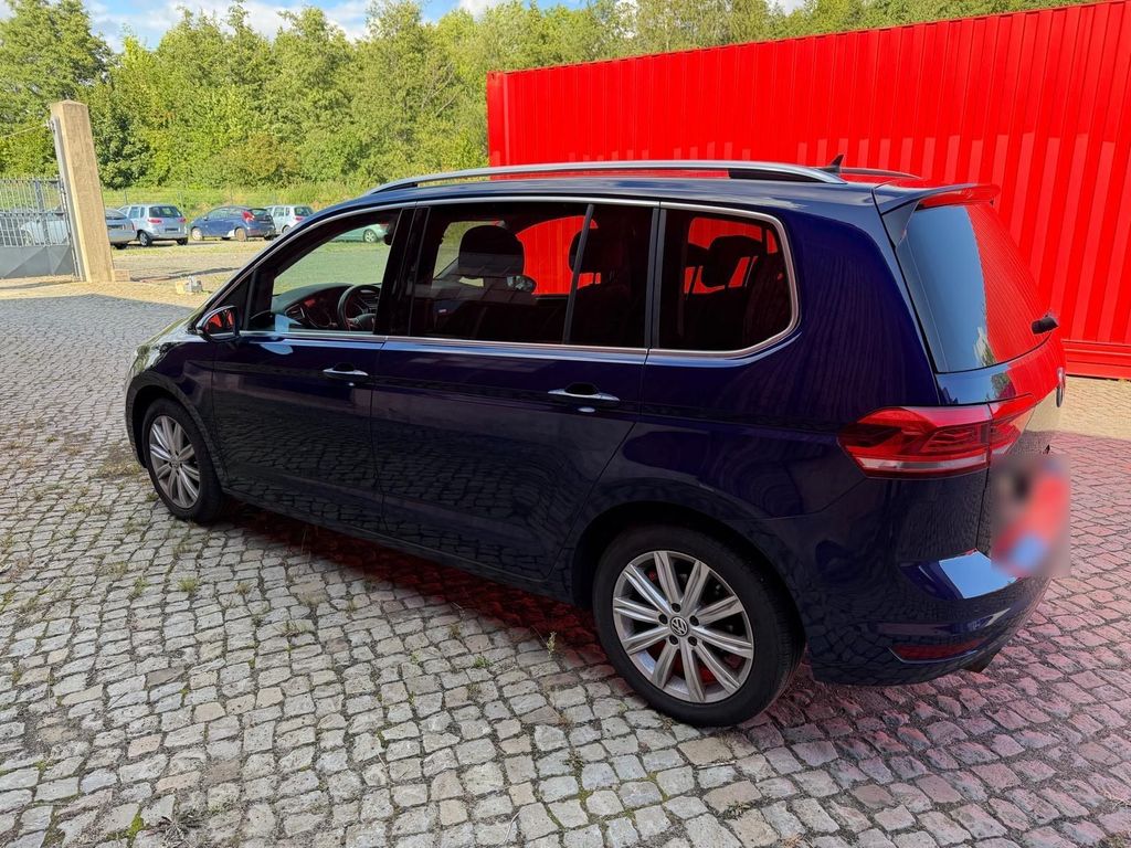 Image of Volkswagen Touran