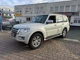 Mitsubishi Pajero 3.2 DI-D Top - gebrauchte Mitsubishi Pajero aus dem Jahr 2018