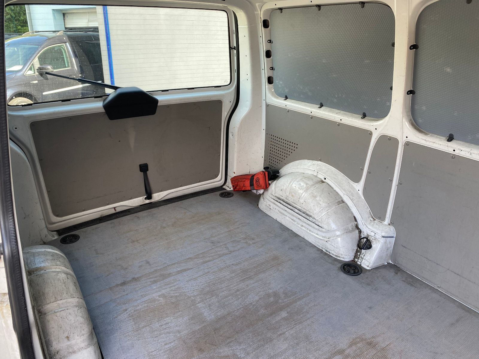 Fahrzeugabbildung Volkswagen T6 Transporter EcoProfi 3-Sitzer AHK SHZ Klima