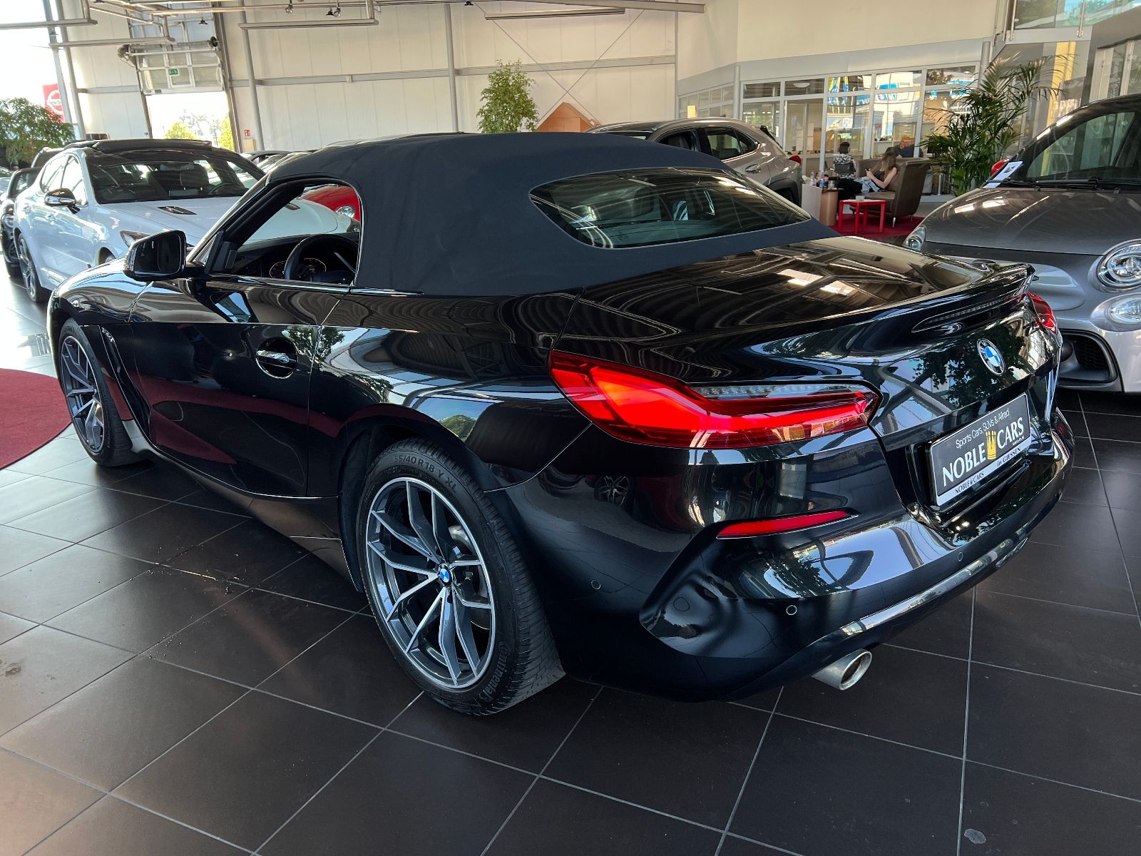 Fahrzeugabbildung BMW Z4  sDrive 30 i Sport Line ACC H/K HUD RKF