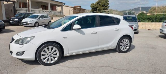 Opel Astra 1.7 CDTI 110CV 5 porte Cosmo