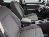 Volkswagen Golf 8 Var. 2.0 TDI Life DSG AHK Navi Pano Sitzh - Volkswagen Golf mit Diesel-Antrieb