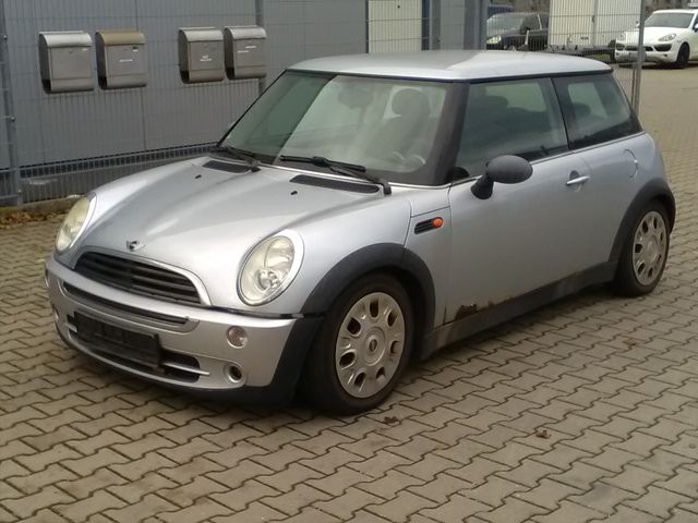 MINI ONE Klima Navi TÜV 01.2025