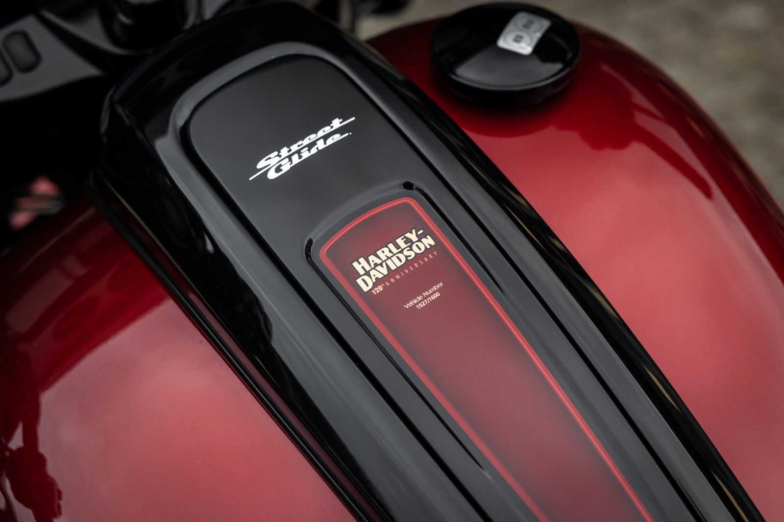 Fahrzeugabbildung Harley-Davidson FLHXS Street Glide 114 cui - 120th ANNIVERSARY