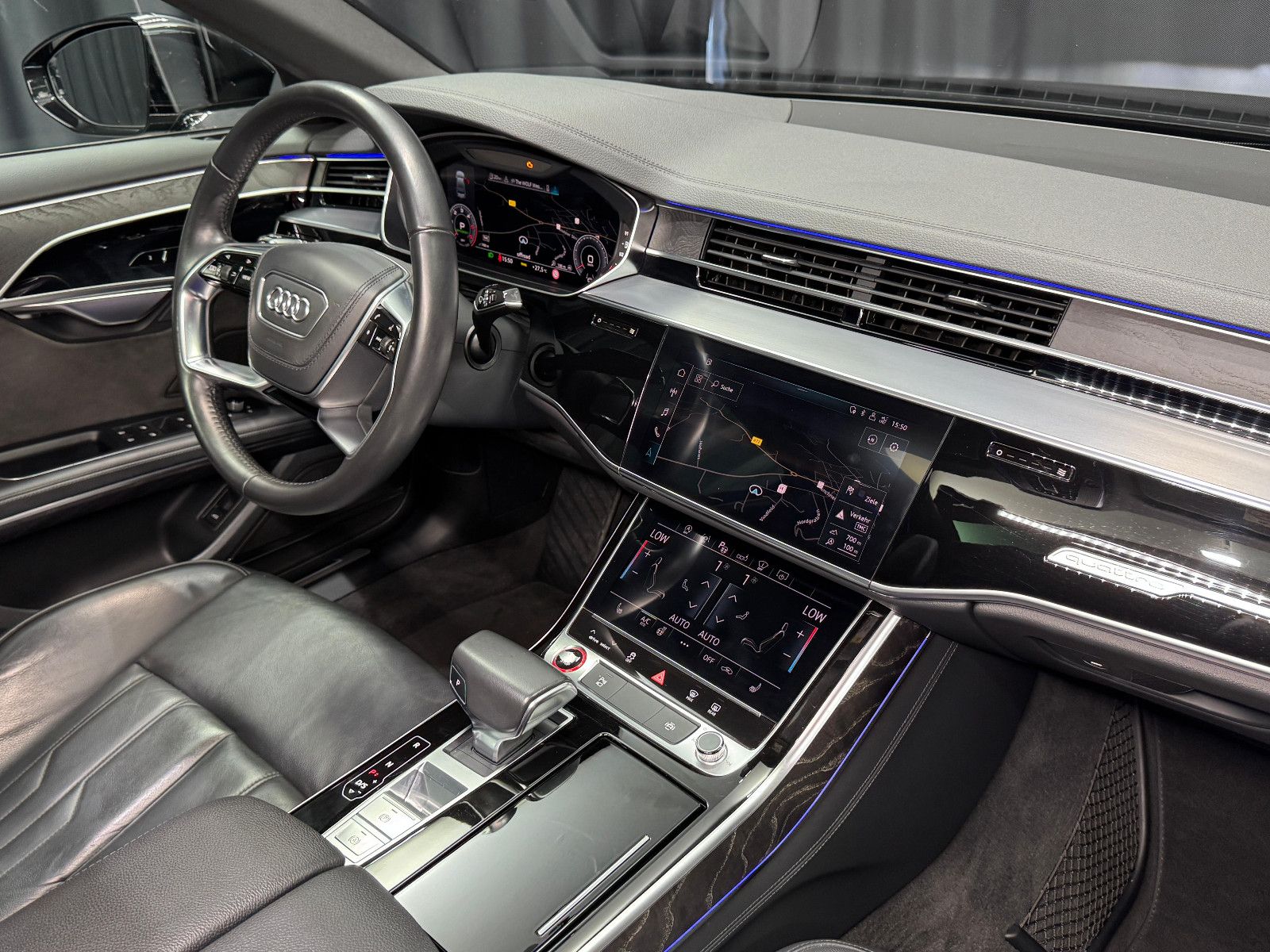Fahrzeugabbildung Audi A8 50 TDI quattro|B&O|HUD|PANO|MATRIX